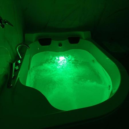 My Brilliant Home With Jacuzzi 2 Steps From St Toledo Naples Exterior photo